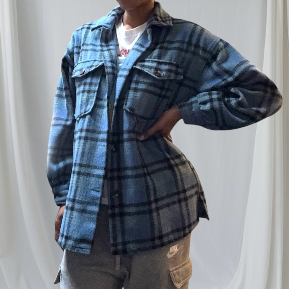 🟣Forever 21 Blue and Black Plaid Shirt